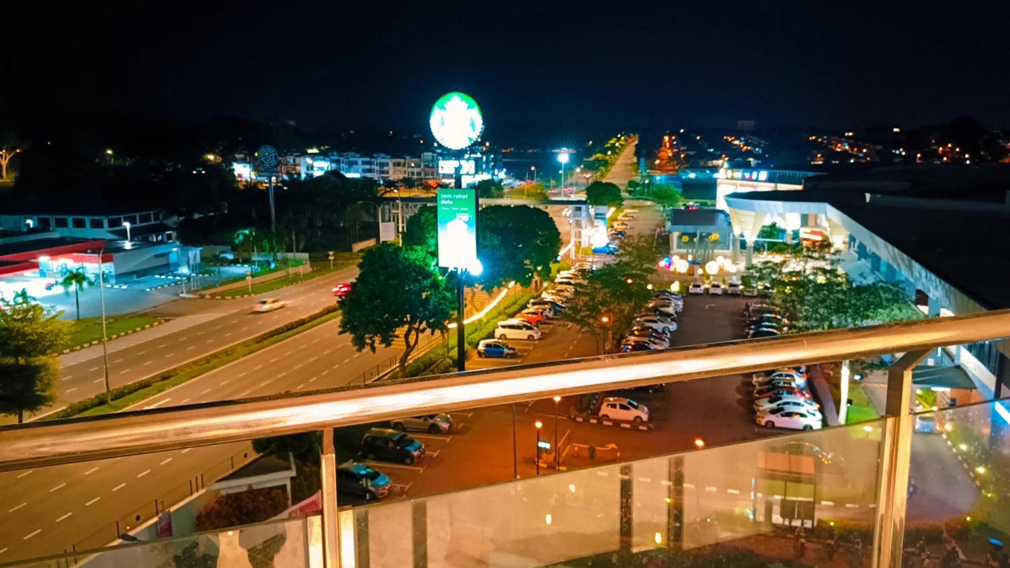 D'putra 1min To Ioimall Near Jpo, Senai Airport