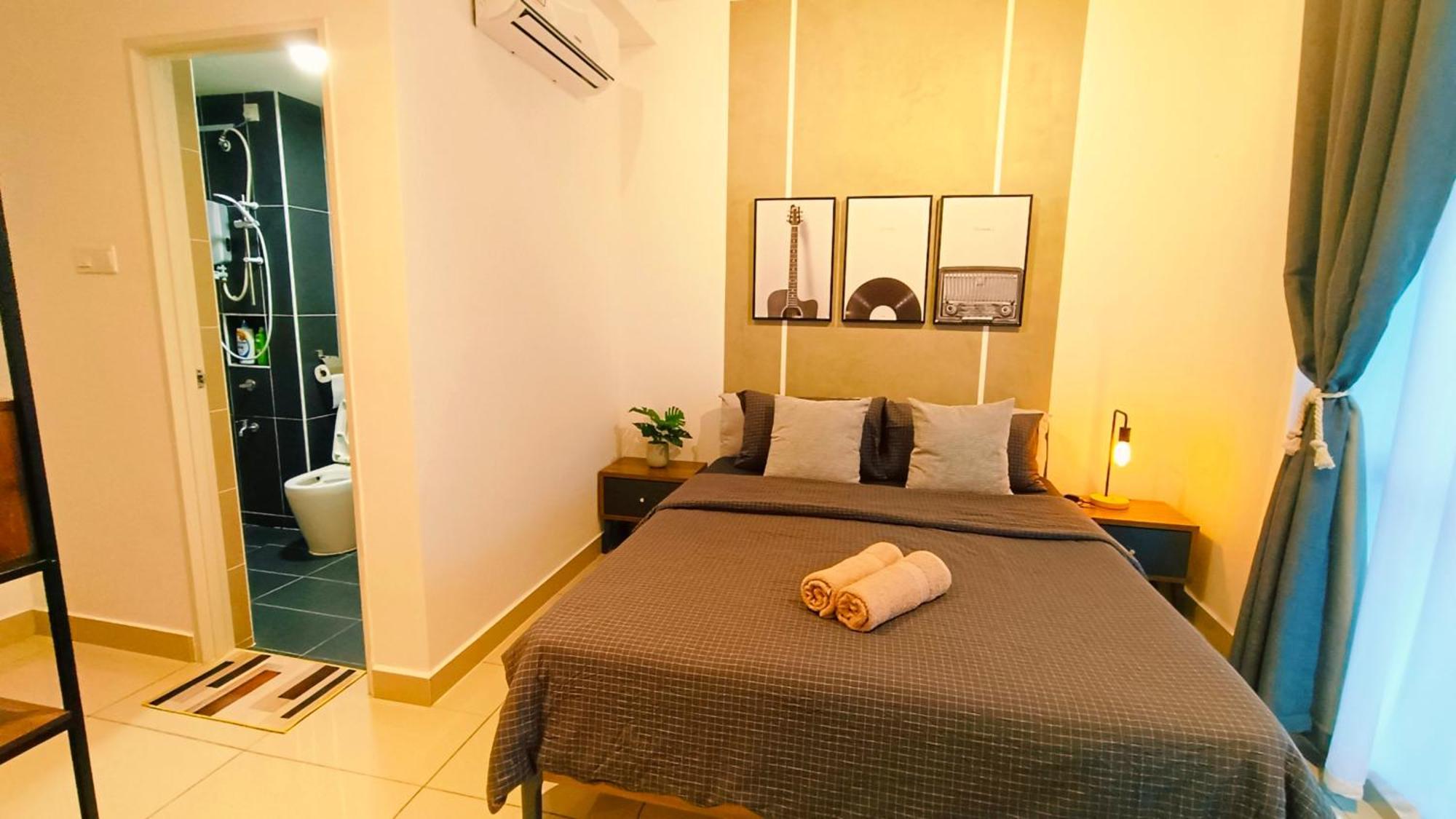 Apartment D'putra 1min To Ioimall Near Jpo, Senai Airport *